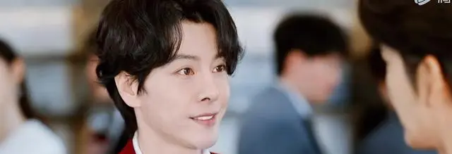 许蜜语生父现身浦荣饭店，纪封停职危机逆转 _ 现场图