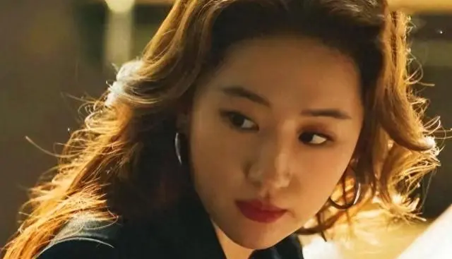 《爱情没有神话》今晚CCTV-8开播，改编亦舒《独身女人》 _ 资讯配图