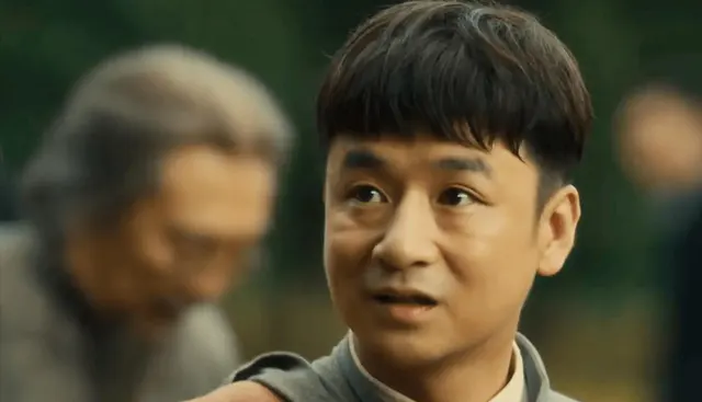 张云魁文桥战役牺牲，张月明墓前喊爸爸成最终告别 _ 现场图