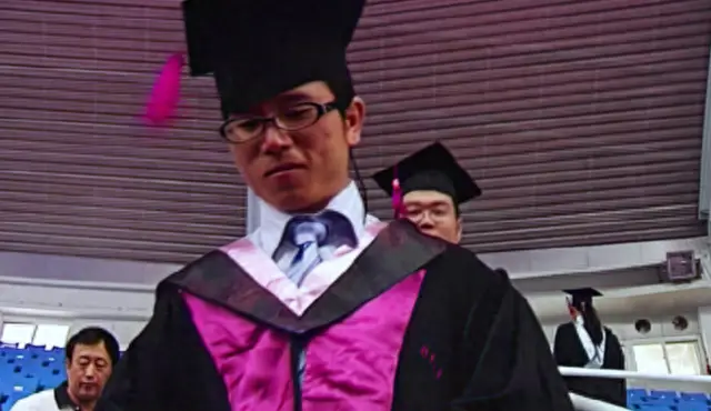 《我在故宫修文物》导演叶君因急性胃出血离世，享年43岁 _ 资讯配图