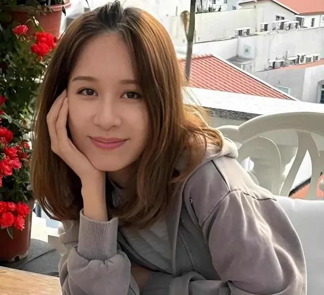 邝文珣饰演沐剑屏版《鹿鼎记》成98版经典配角标杆 _ 现场图