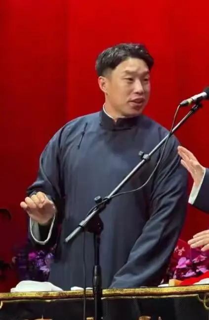 烧饼凭笨贼角色成《低智商犯罪》演技焦点 _ 现场图