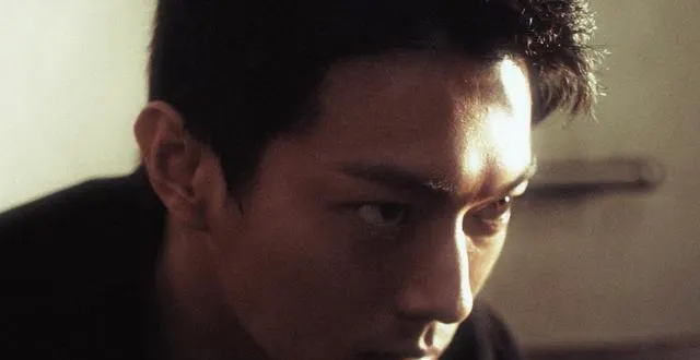 《方圆八百米》与《黑夜告白》双剧对打，聚焦止咳水黑产与烂尾楼沉案 _ 现场图