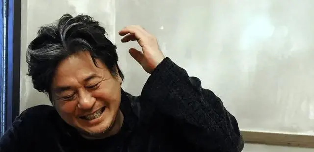 崔岷植10部代表作梳理：从《生死谍变》到《破墓》的表演轨迹 _ 资讯配图