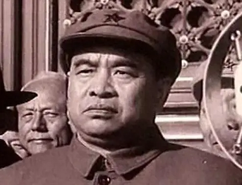 刘劲因《宋家皇朝》片场一句话开启周恩来饰演生涯 _ 资讯配图