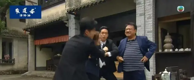 《爱回家之开心速递》再现钟培生高空求婚桥段 _ 现场图